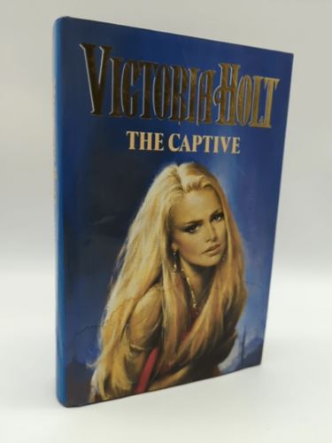 The Captive by Victoria Holt (Vintage Hardcover) Book Nook