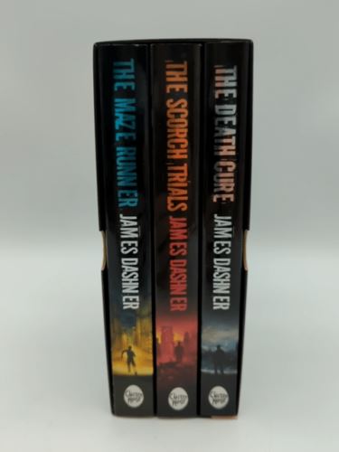 The Maze Runner Series by James Dashner (Paperback Box Set) Book Nook 1909489751