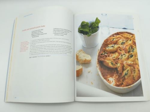 The Happy Baby Cookbook & Fresh Food for Babies & Toddlers by Women's Weekly