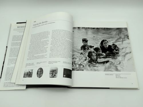 Moments: The Pulitzer Prize Winning Photographs by Hal Buell 1579122604