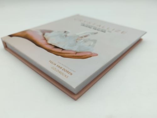 Crystallize: The modern guide to crystal healing by Yulia Van Doren 1787134520